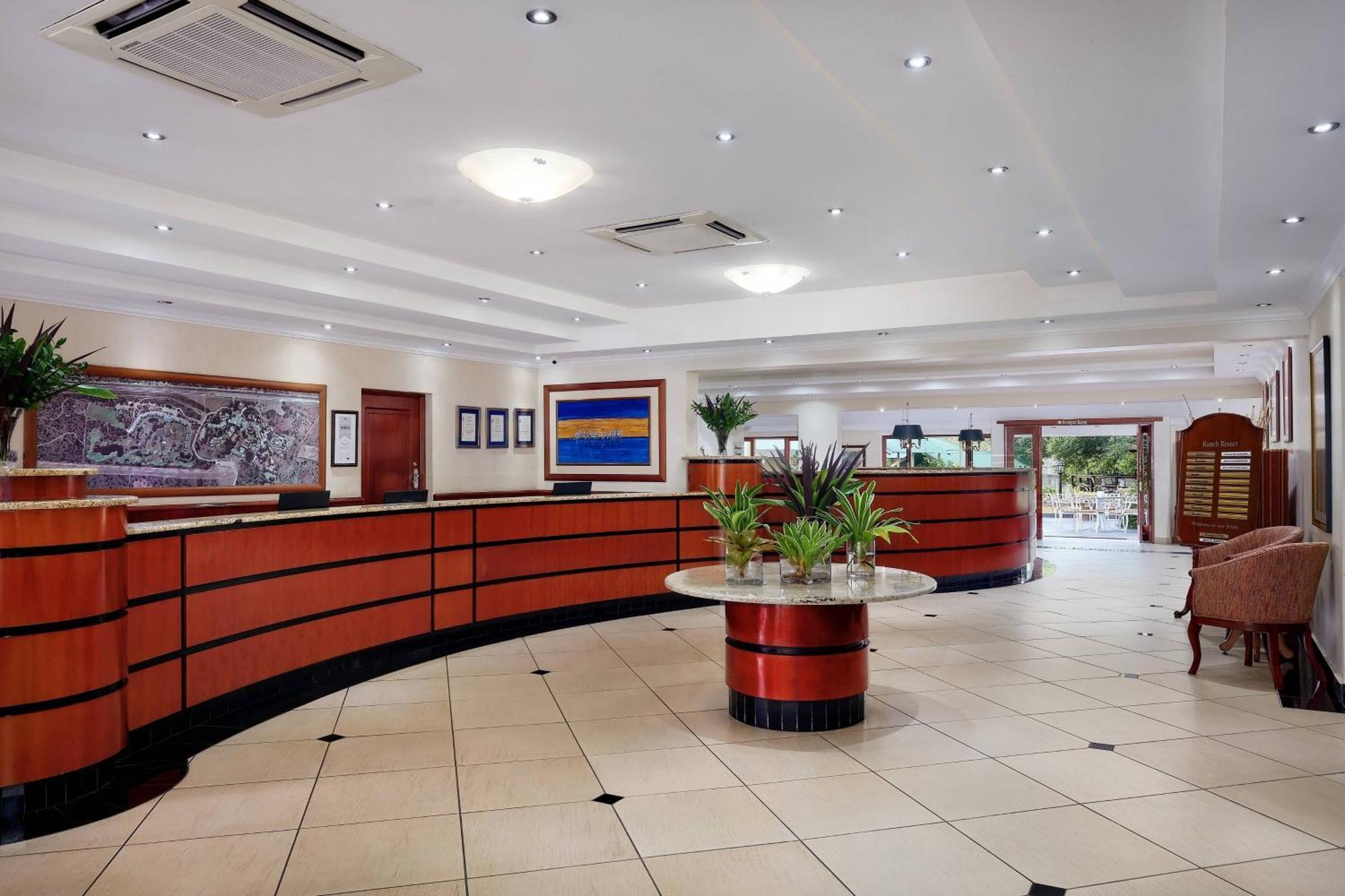 Protea Hotel By Marriott Polokwane Ranch Resort Esterno foto